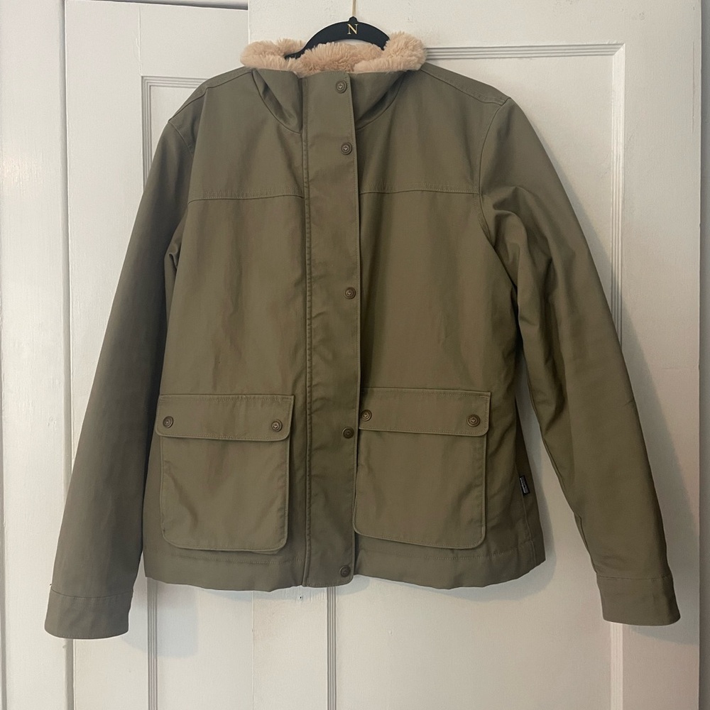 Patagonia Olive Green Women's Maple Grove Jacket with Faux Tan Fur Collar XL